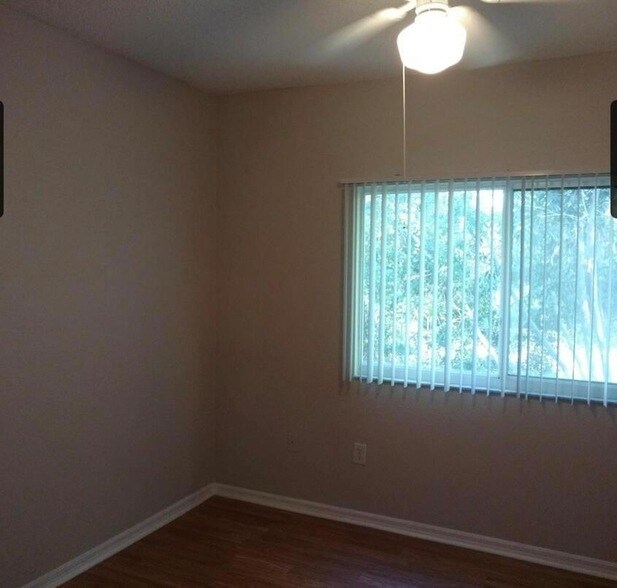 Foto del edificio - 360 Crestwood Blvd S