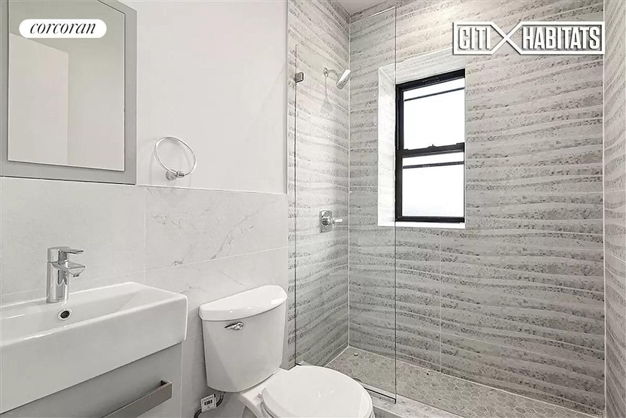 Foto del edificio - 648 W 158th St