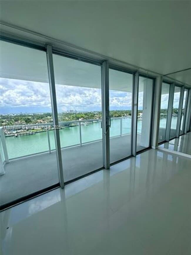 Building Photo - 5750 Collins Ave