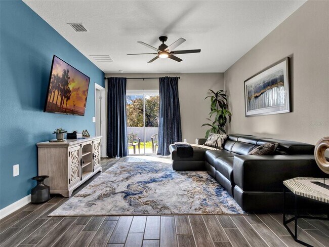 Foto del edificio - 462 Cool Summer Ln