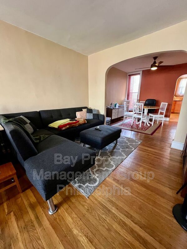 Foto del edificio - 220 Rosemar St