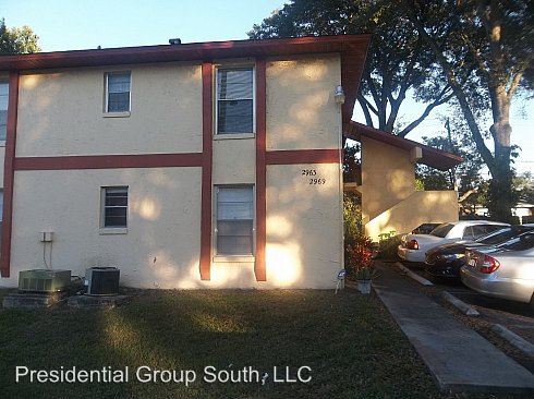 Foto principal - 2969 S Ferncreek Ave
