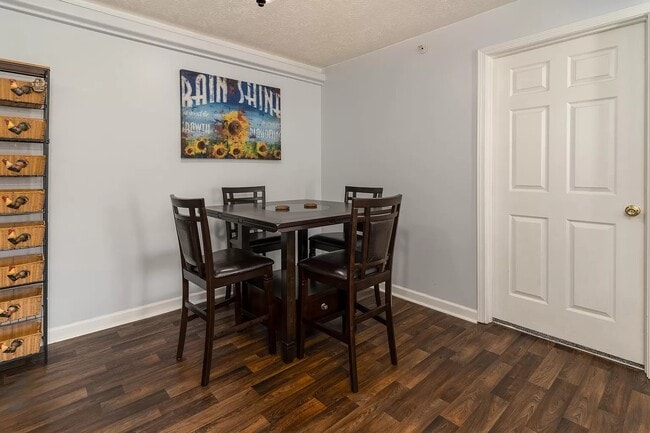 Building Photo - 10260 Crossbow Ct