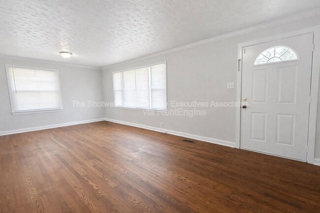 Photo - 5705 Davida Rd NW House