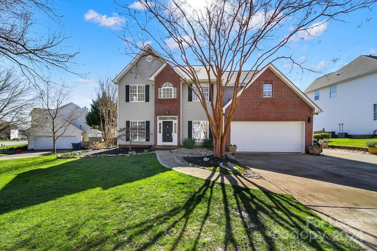 Foto principal - 115 Currituck Ct