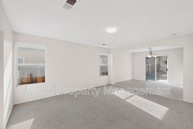 Building Photo - 915 Wood Duck Dr SW