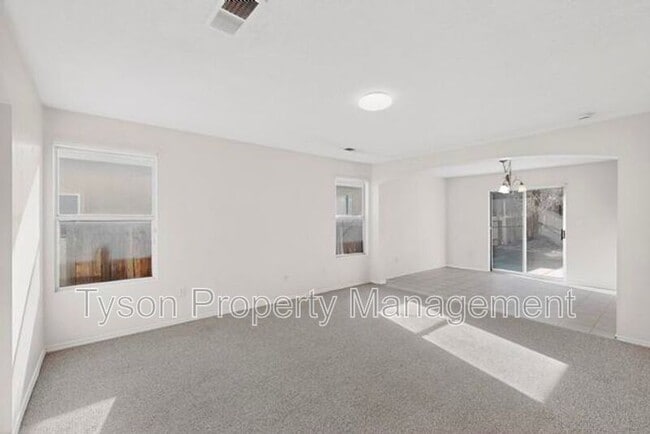 Foto del edificio - 915 Wood Duck Dr SW