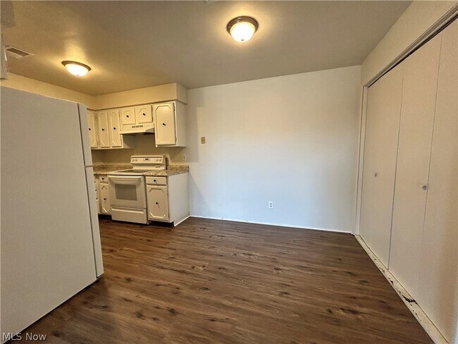 Foto del edificio - 213 Concord Ct