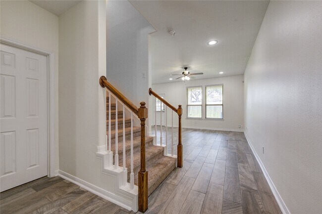 Foto del edificio - 17021 Wilthorne Gardens Ct
