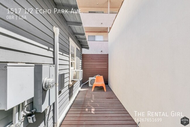 Building Photo - 1517 1/2 Echo Park Ave. -