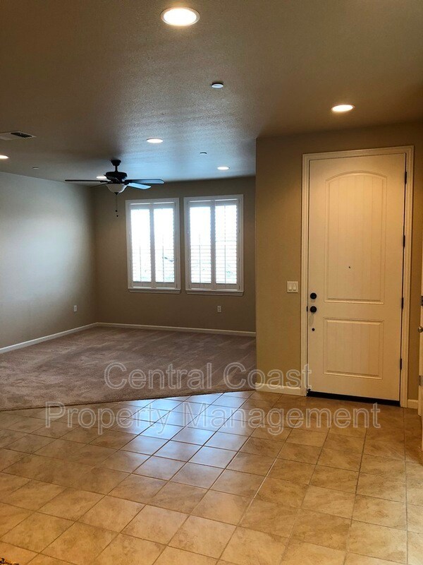 Foto del edificio - 16330 E Garrison Dr