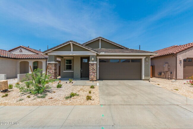 Building Photo - 8914 W Palo Verde Dr