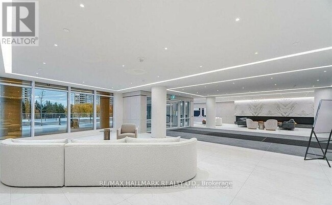 Building Photo - 50 Upper Mall Wy