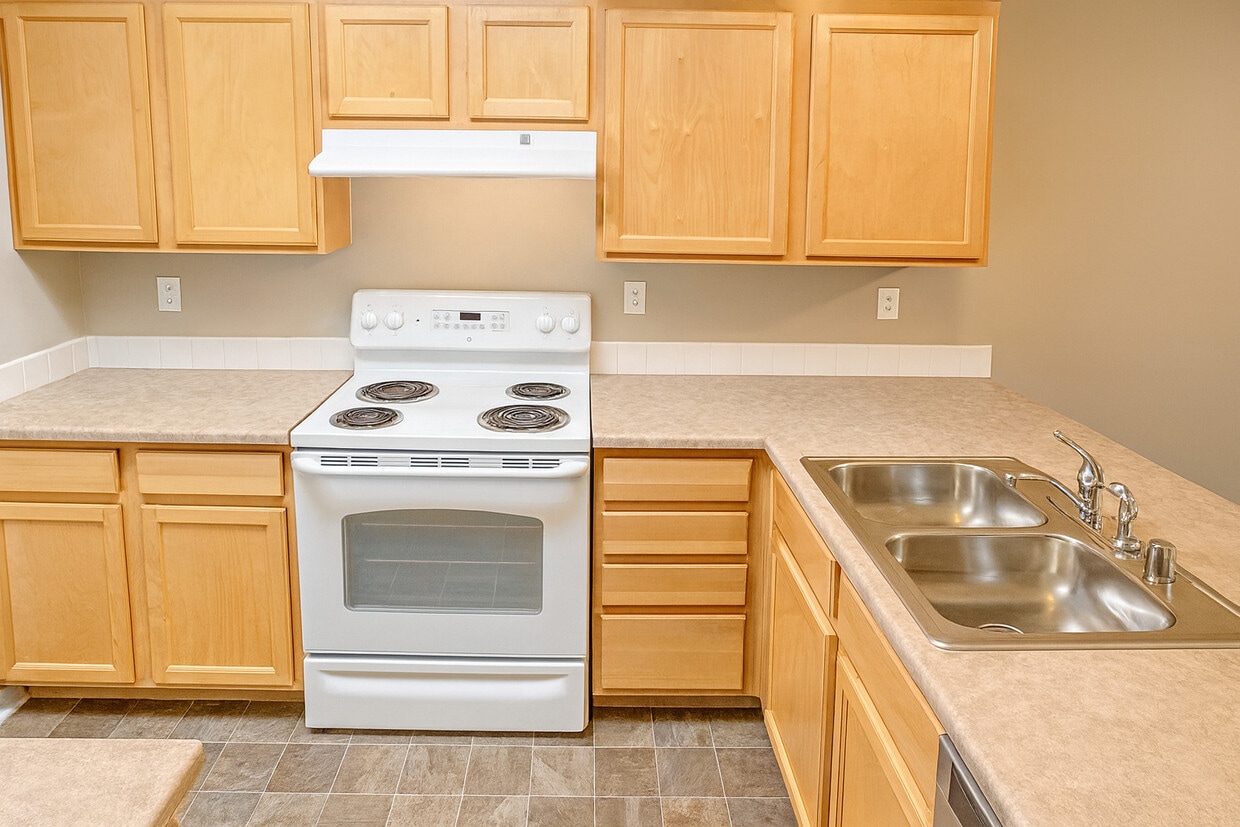 Primary Photo - River Rock Apartments