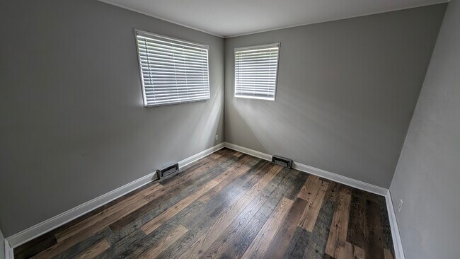 Foto del edificio - 3022 Guilford Rd