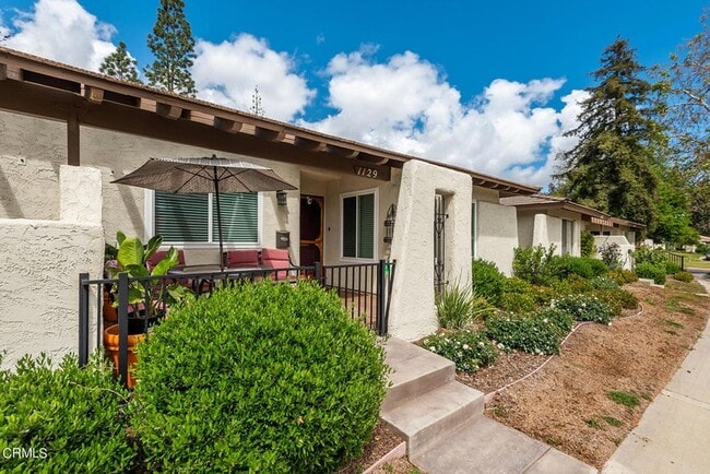Building Photo - 1129 Glenbridge Cir
