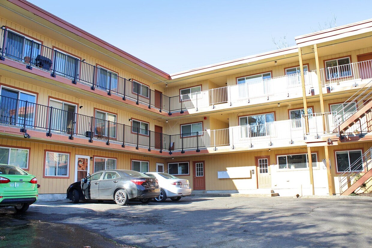 Foto principal - 930 SW Gibbs St