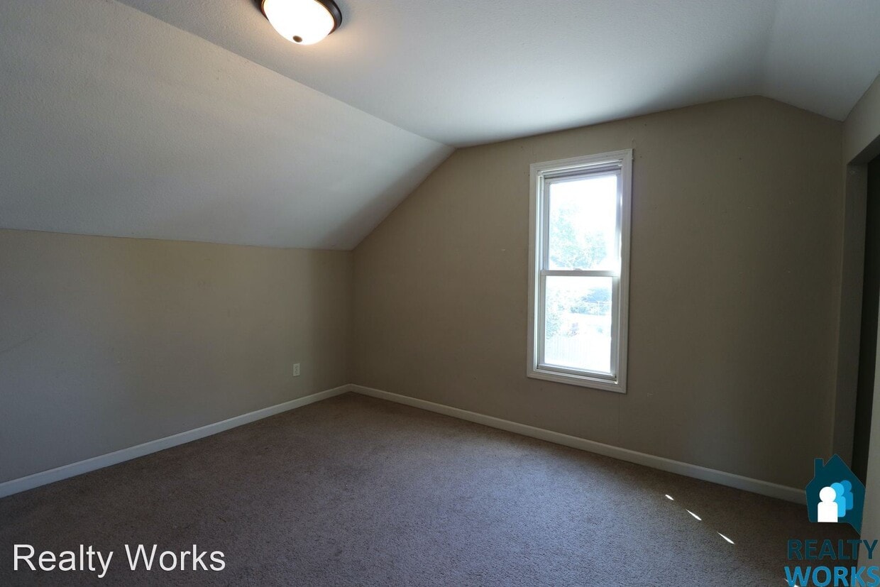 2741 Dudley St, Lincoln, NE 68503 House Rental in Lincoln, NE