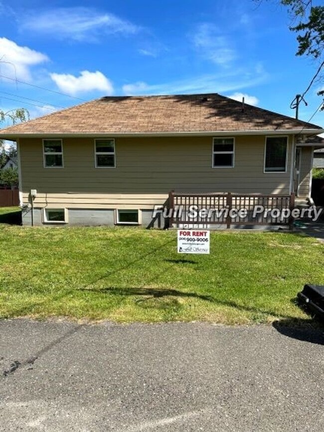 Building Photo - 602 S 20th Pl