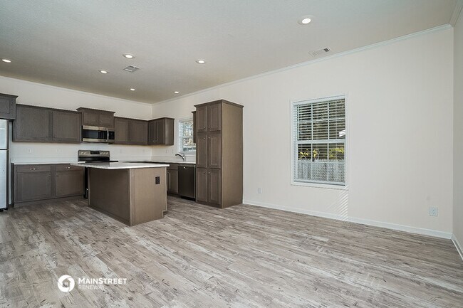 Foto del edificio - 6733 48th Ave N