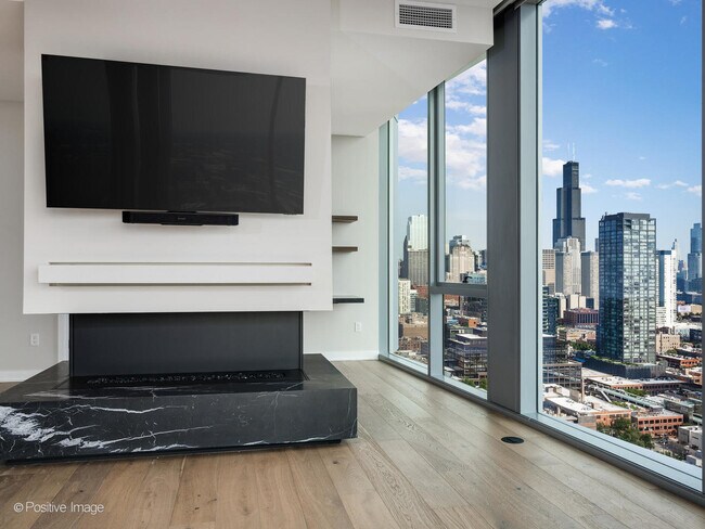 Foto del edificio - 1114 W Carroll Ave