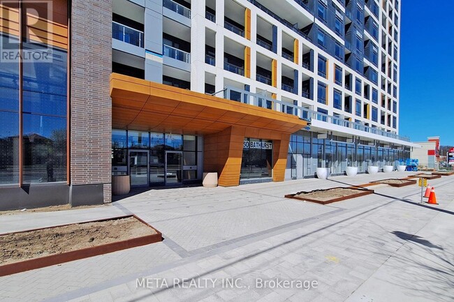 Building Photo - 7950-7950 Bathurst St