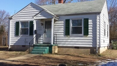 Building Photo - 5934 Wainwright Dr