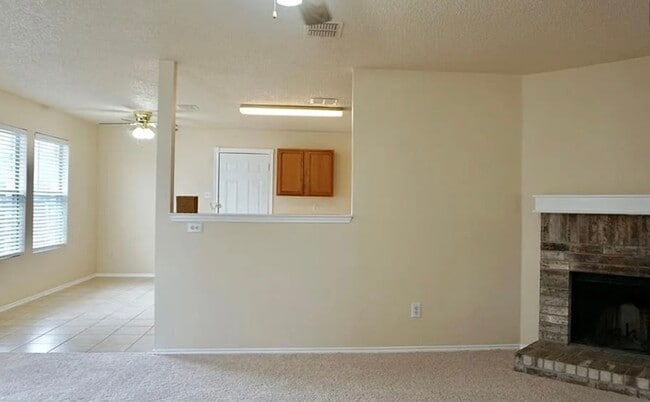 Building Photo - 2917 Meadowlark Dr
