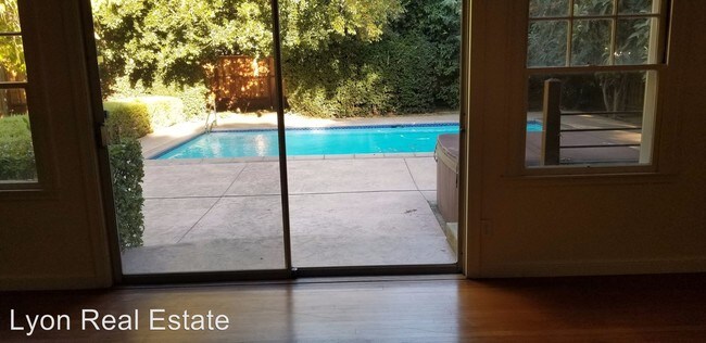 Building Photo - 3 br, 2 bath House - 61 College Park