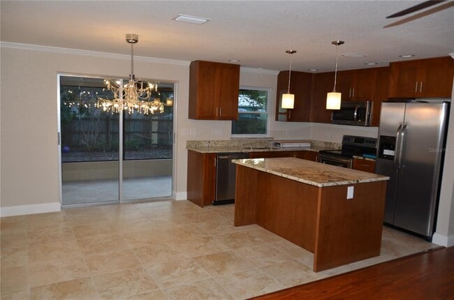 Building Photo - 968 Victor Dr