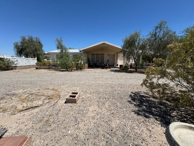 Building Photo - 3 BR & Bonus Room-(4th Br or Office) on 1 ...