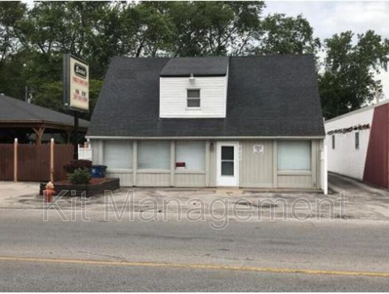 Primary Photo - 6222 Hill Ave