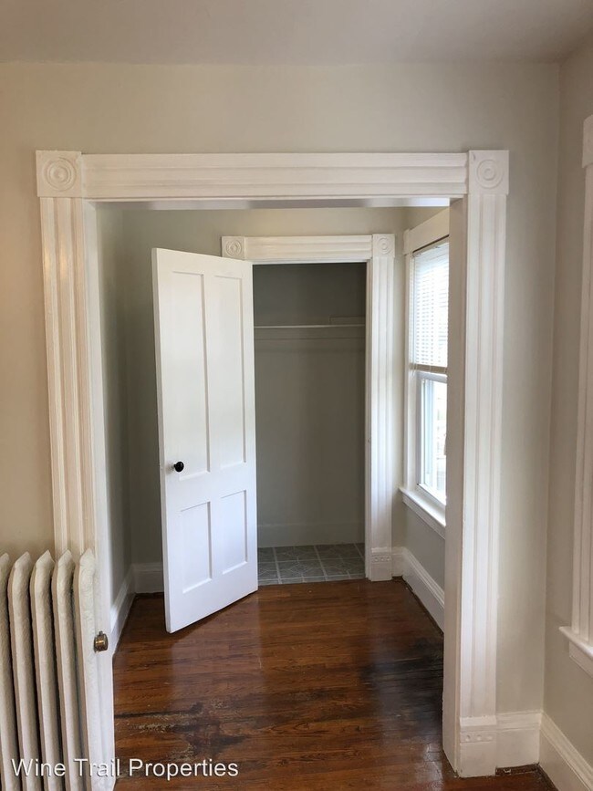 Foto del edificio - 1 br, 1 bath Apartment - 185 Lewis Street