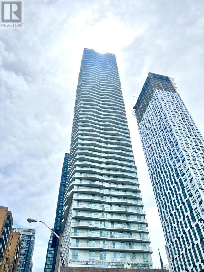 Building Photo - 82 Dalhousie St