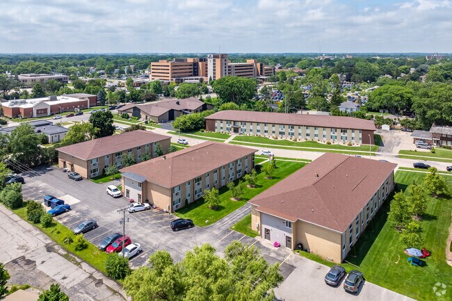 Aéreo - Lake Pointe Apartment Homes