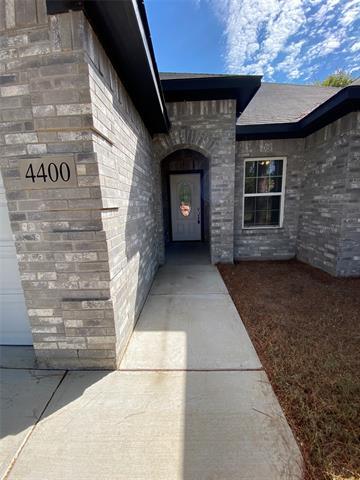 Foto del edificio - 4400 Green Acres Ct