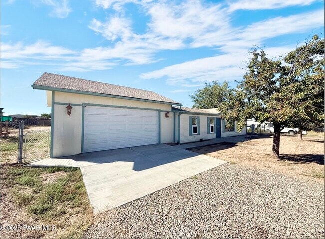 Building Photo - 2125 Jean Rd