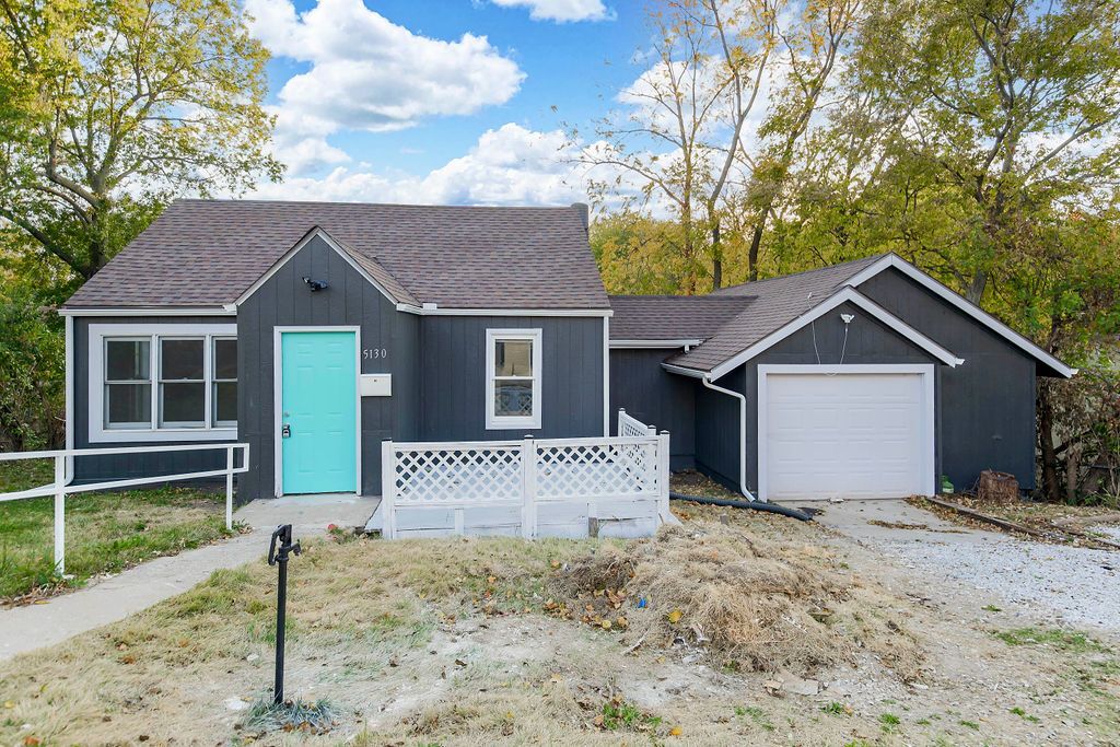 5130 N Baxter Ave, Kansas City, MO 64119 Room for Rent in Kansas City, MO