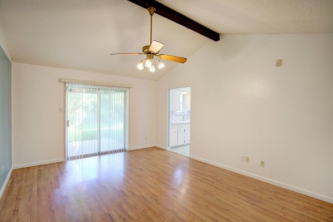 Foto del edificio - Half Off 3rd Month’s Rent – Move-In Specia...