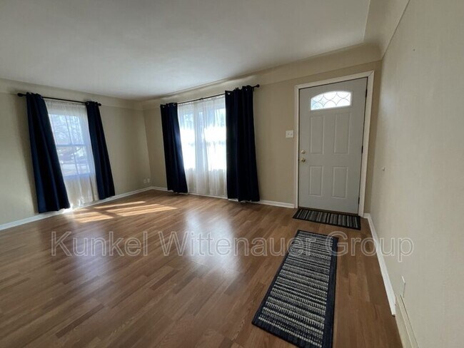 Foto del edificio - 221 Gilbert St