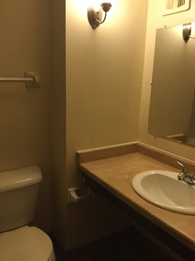 Foto del edificio - 8911-B N 95th St