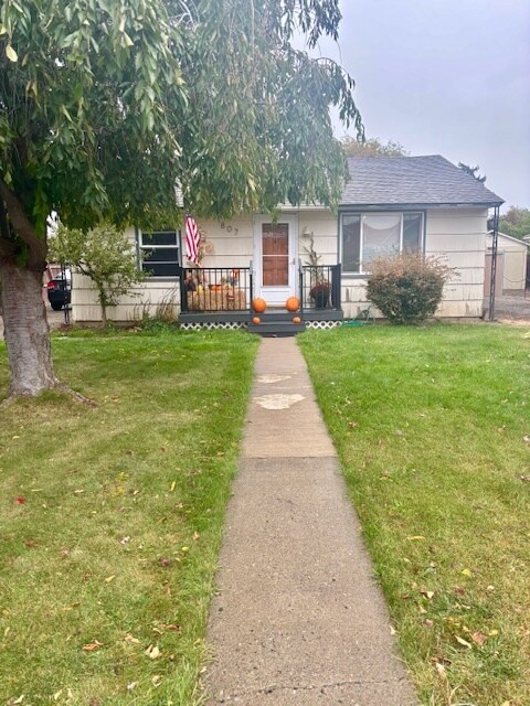 Primary Photo - 807 S Maple St