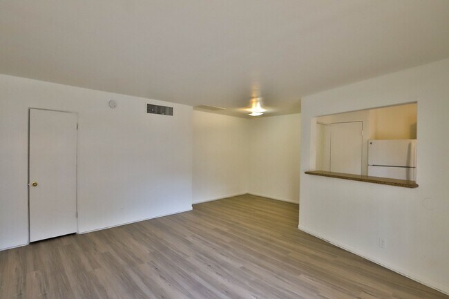 Building Photo - 2977 N 19th Ave
