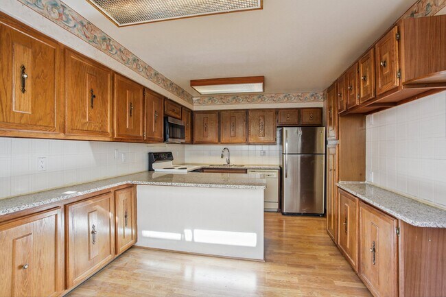 Foto del edificio - 1050 S Monaco Pky