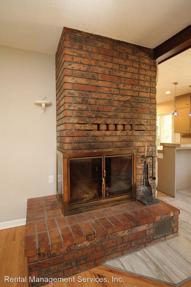 Building Photo - 3 br, 1 bath House - 12608 SW 64th Ave