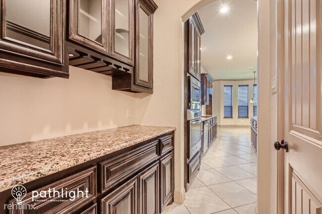 Building Photo - 4 br, 4 bath House - 788 Deverson Dr UNIT