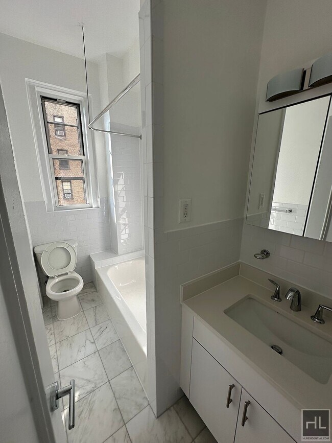 Foto del edificio - WEST 86 STREET