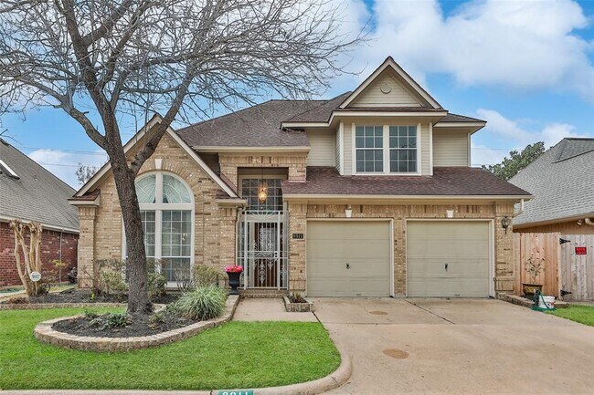 Foto del edificio - 8911 Lawncliff Ln