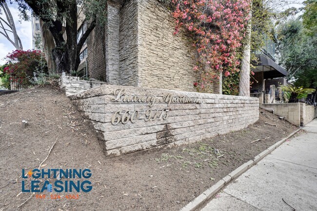 Foto del edificio - 3947 Los Feliz Blvd