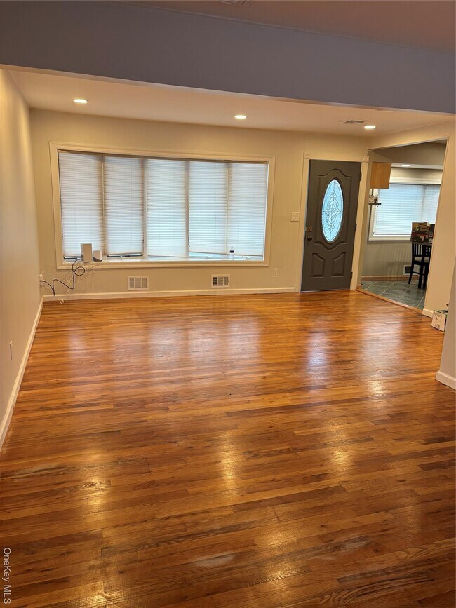 Foto del edificio - 23 W Court Dr